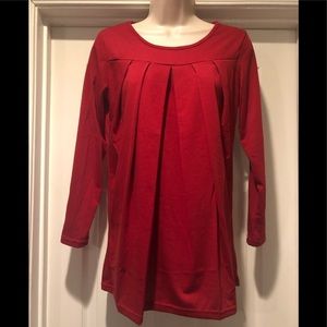 Women’s Maroon Long Sleeve Pleated Tunic Top